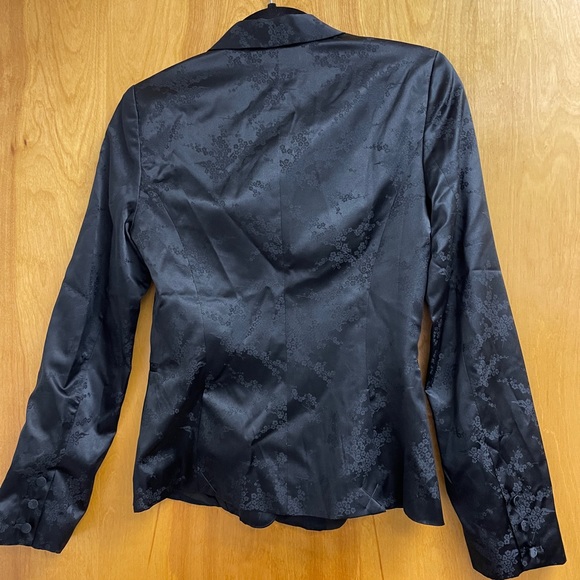 The Emilia Jacquard Blazer - Picture 3 of 6